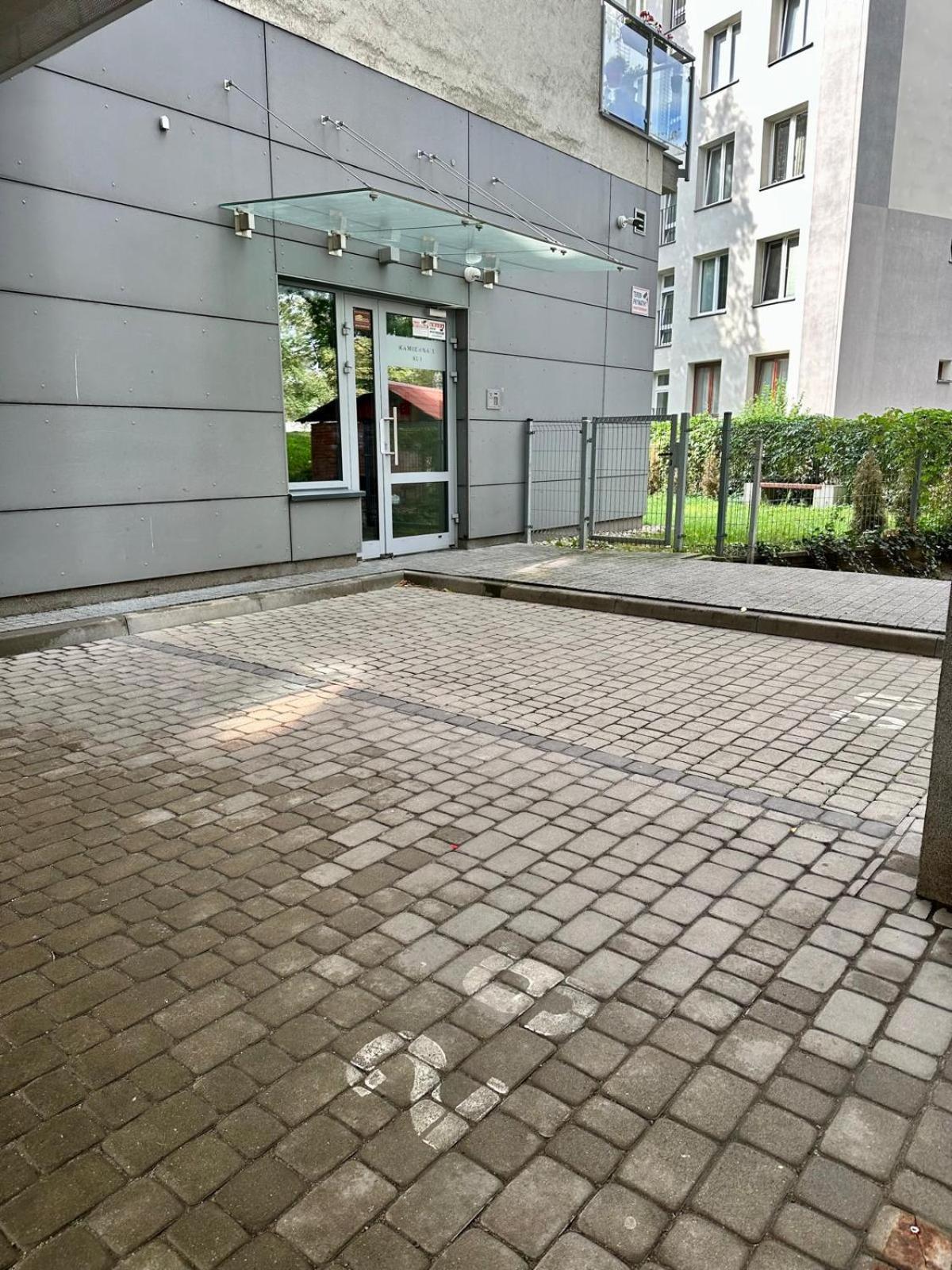 Metro Szwedzka Leilighet Warszawa